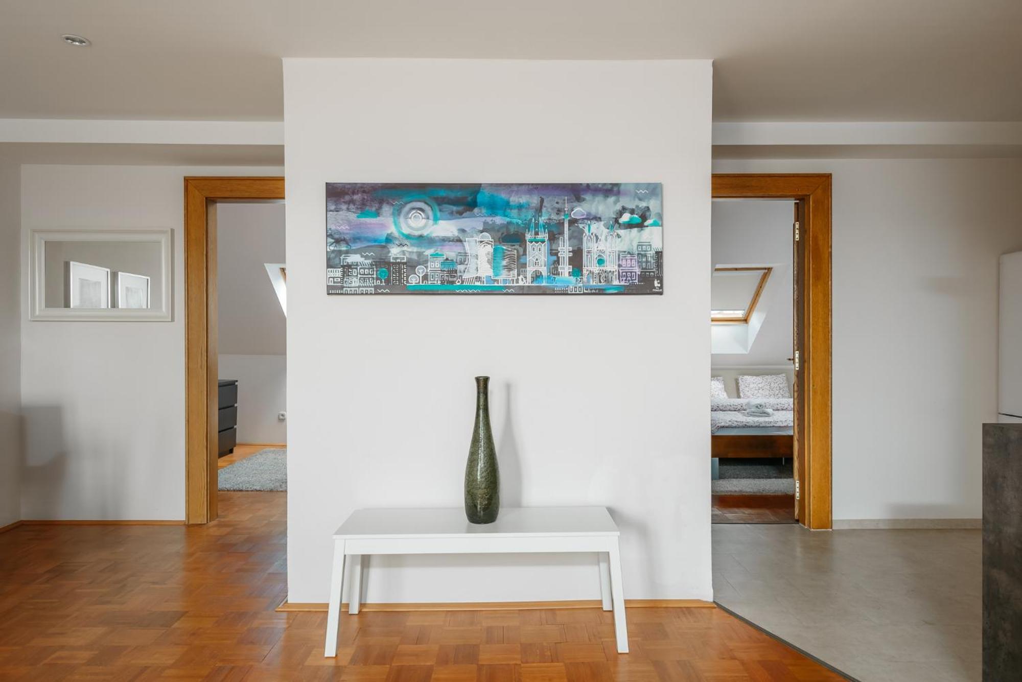 Roy 2 Bdr Apartment With Prague Castle View, Parking & Ac Exteriér fotografie