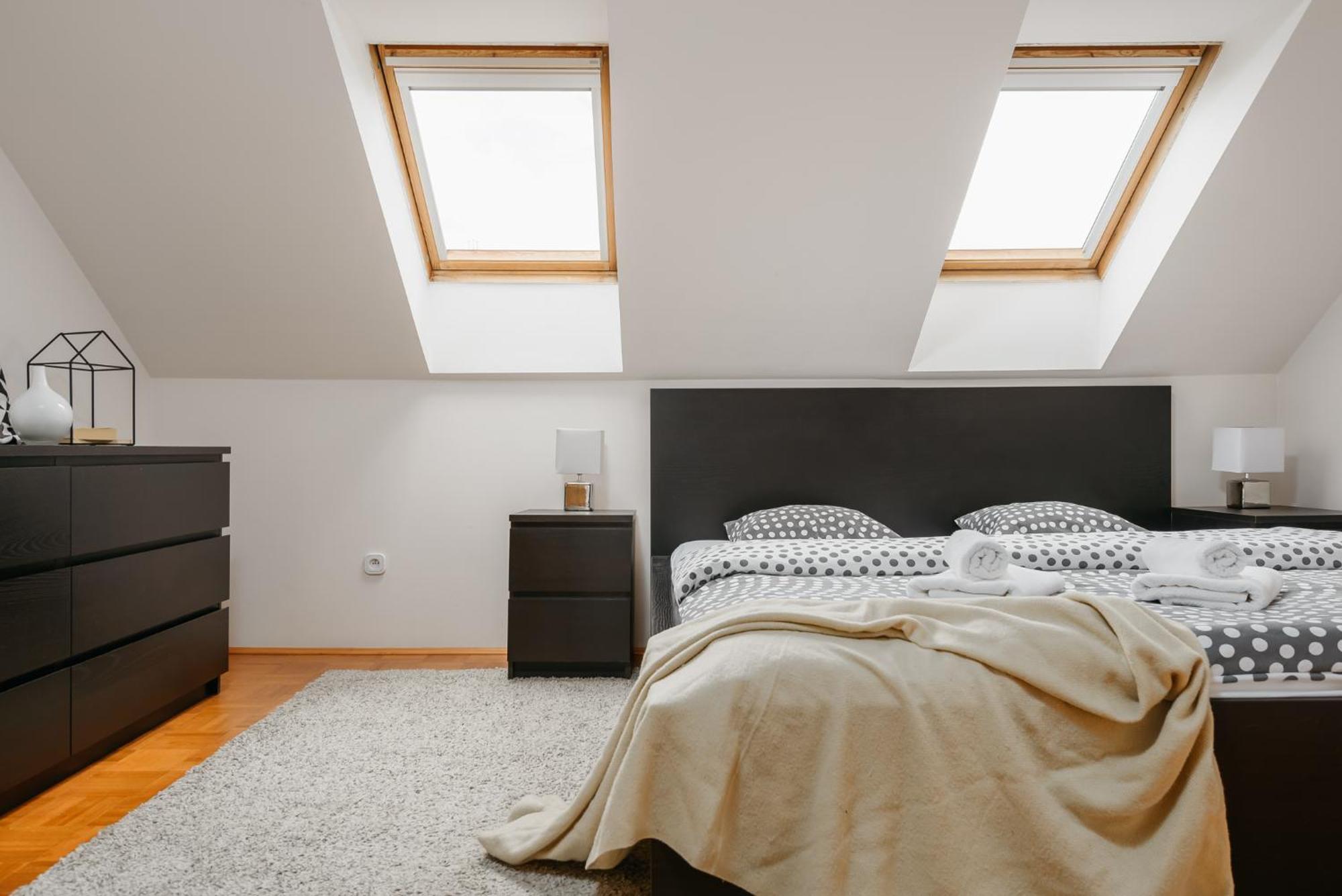 Roy 2 Bdr Apartment With Prague Castle View, Parking & Ac Exteriér fotografie