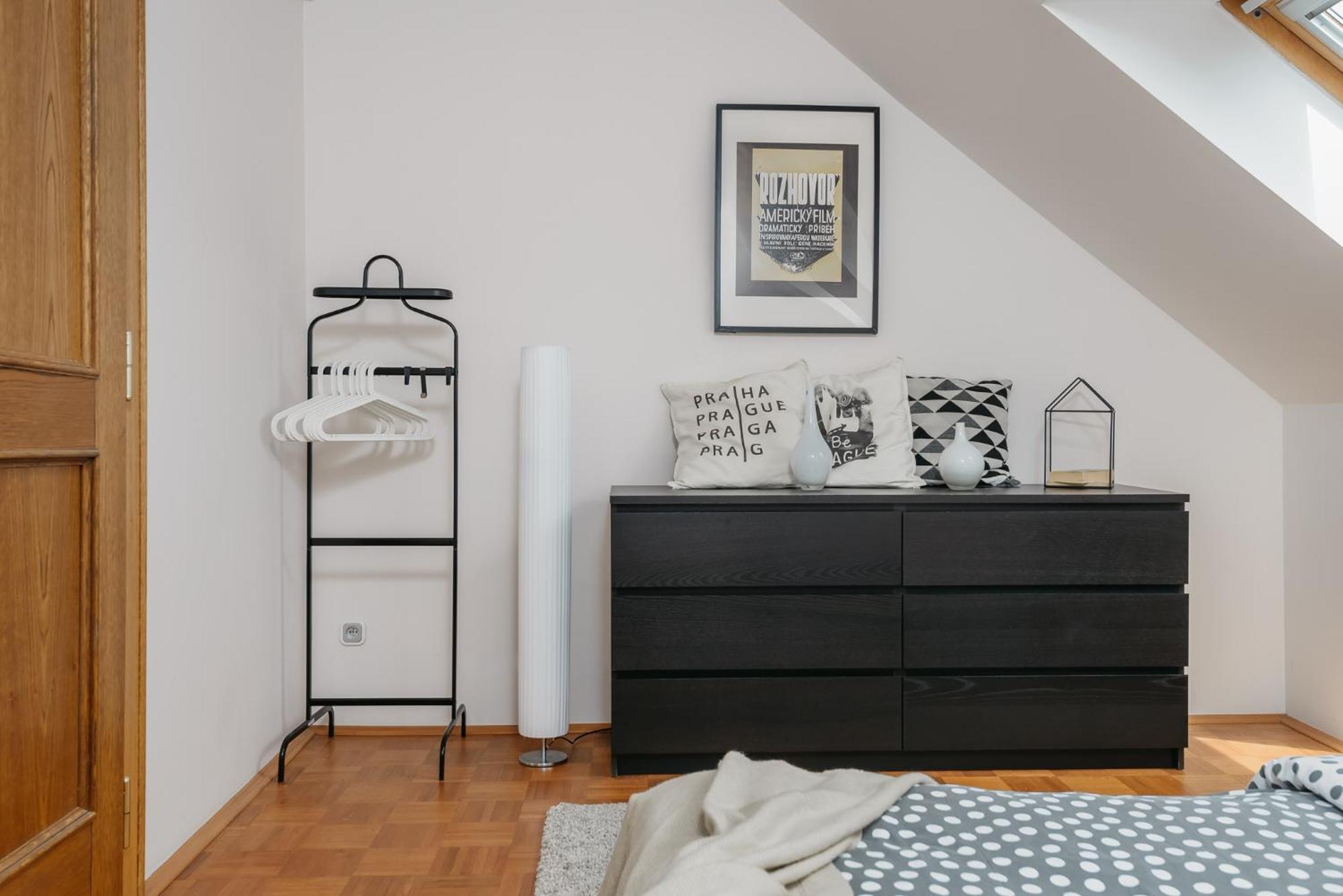 Roy 2 Bdr Apartment With Prague Castle View, Parking & Ac Exteriér fotografie